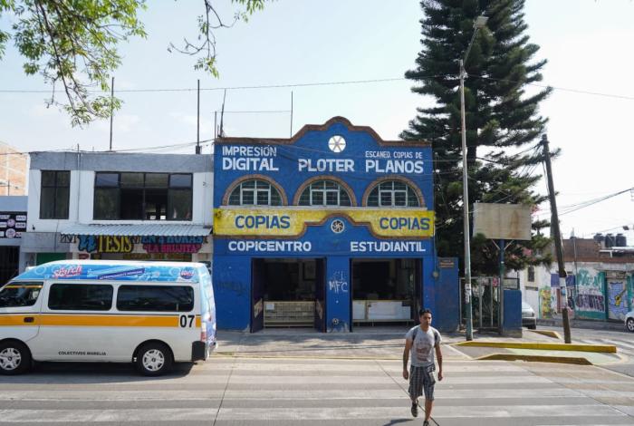 ¡Qué acabe la huelga! La ausencia de alumnos golpea a negocios en CU