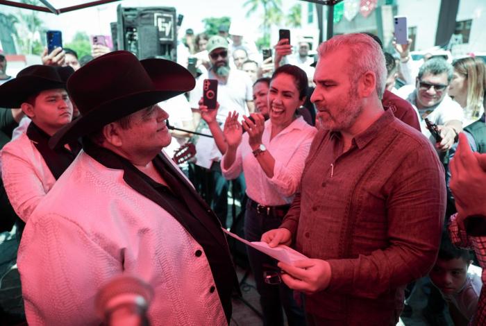 Que siempre sí se van a presentar Los Hermanos Jiménez en Apatzingán