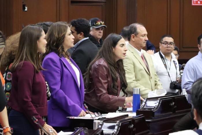Queda tipificada la violencia mediática, digital, ciberacoso y uso de IA en estos delitos: 76 Legislatura
