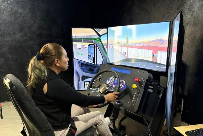 ¿Quieres aprender a manejar autotransporte de carga?, esto es para ti