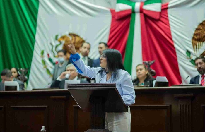 Reafirma Vanhe Caratachea compromiso con la defensa de las mujeres y la vida