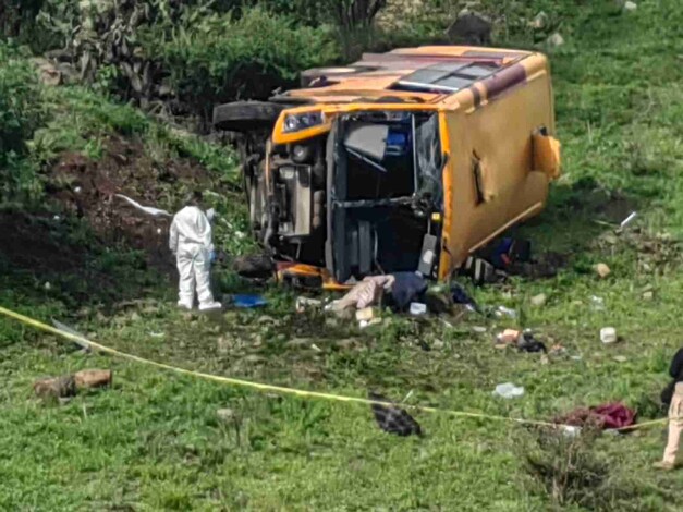 Realiza FGE actuaciones por accidente de tránsito ocurrido en la carretera a Ciudad Salud; dos personas murieron