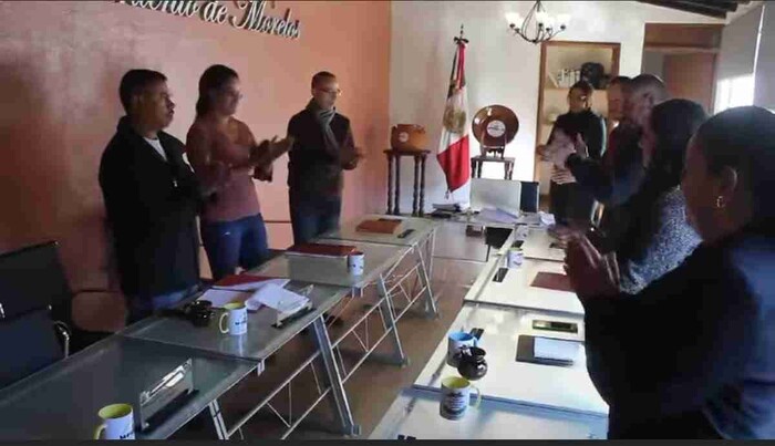 Realiza Julio César Conejo Alejos toma de protesta de la nueva síndica municipal suplente en Morelos