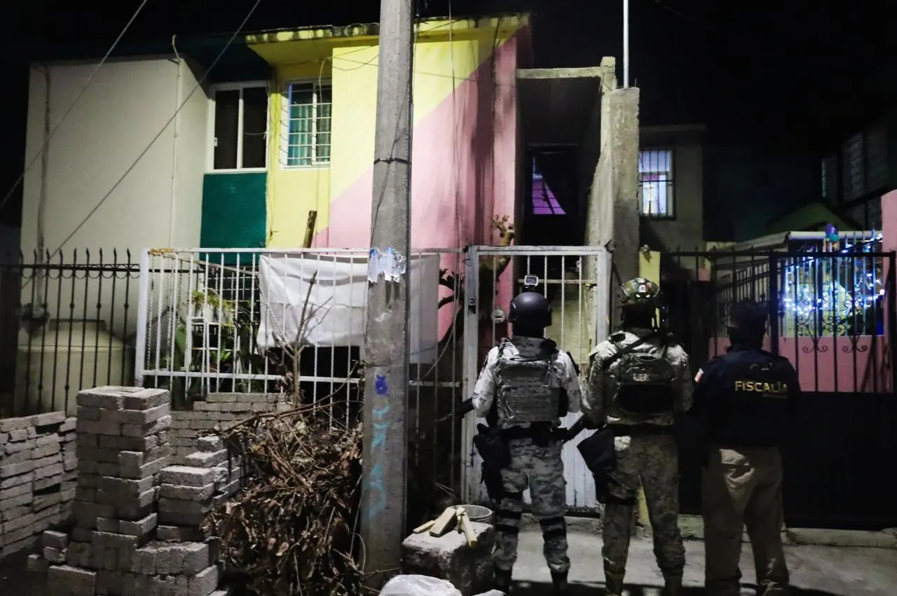 Realizan tres cateos en Morelia; aseguran casi dos mil dosis de droga y detienen a un hombre