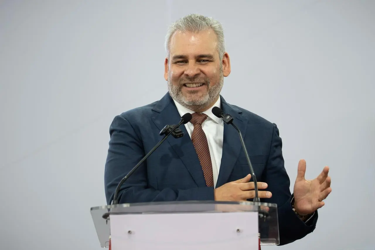 Rechaza Bedolla mafia en educación, no puede estar secuestrada por intereses personales