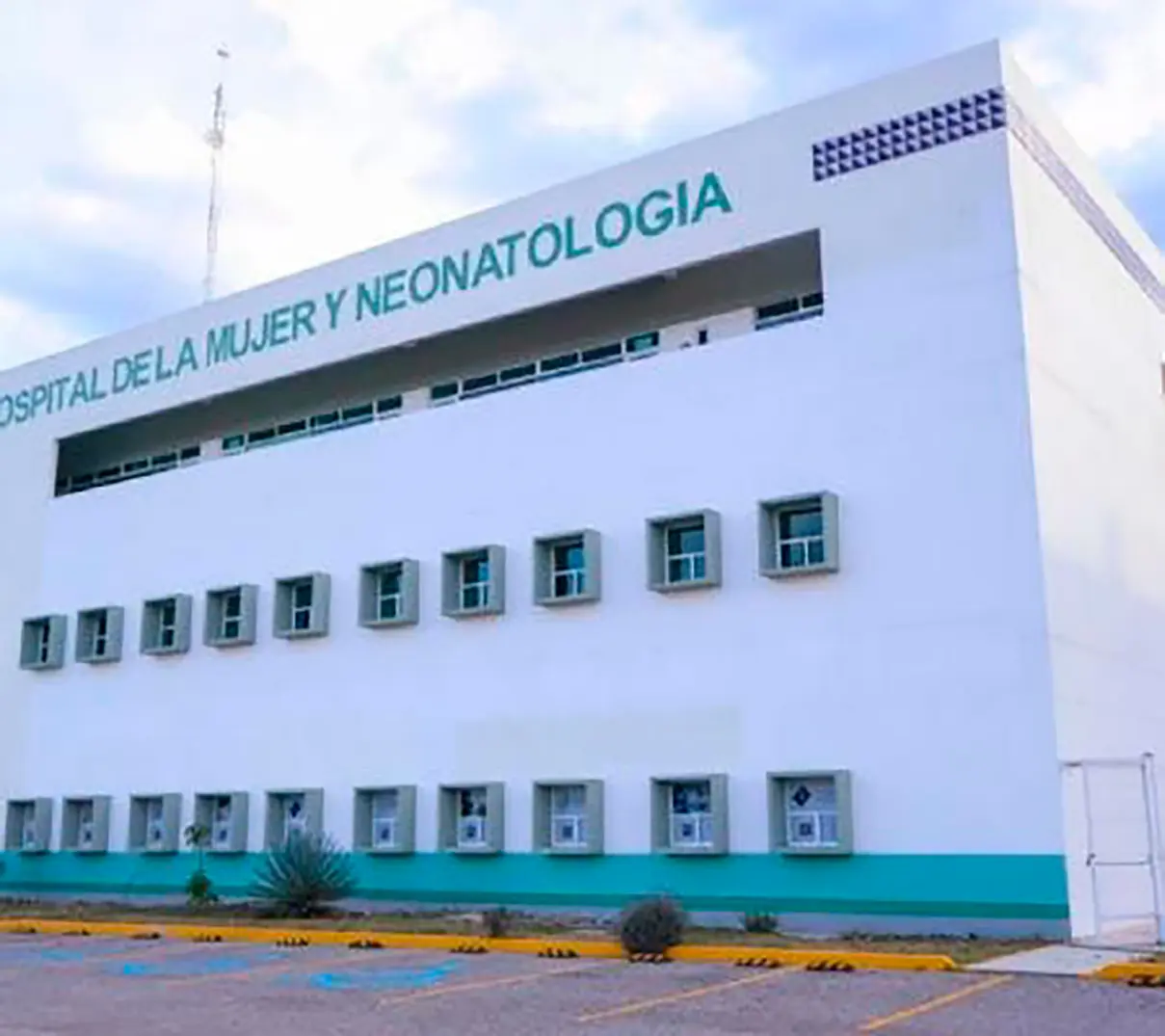 Recién nacido muere tras presunta omisión médica; autoridades revisan el caso