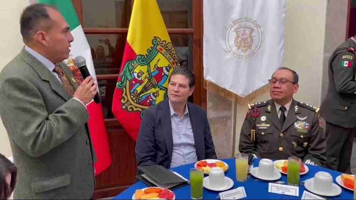 Reconoce Alfonso Martínez, labor de las fuerzas armadas