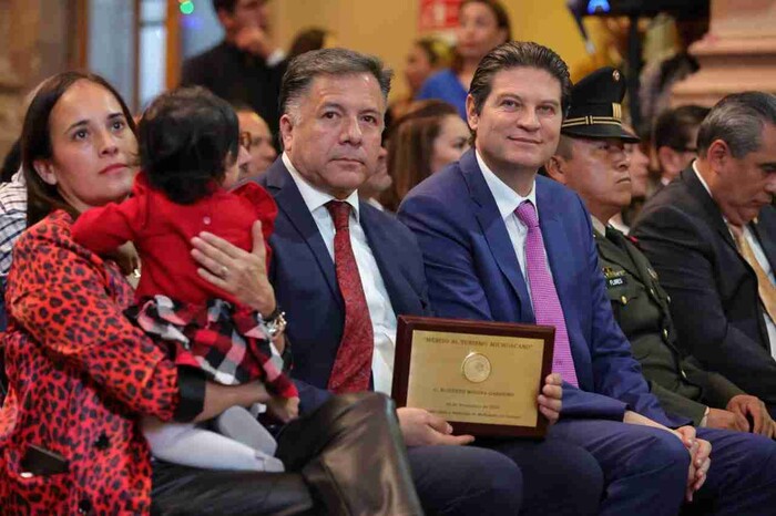 Reconoce Alfonso Martínez, al gremio turístico de Michoacán