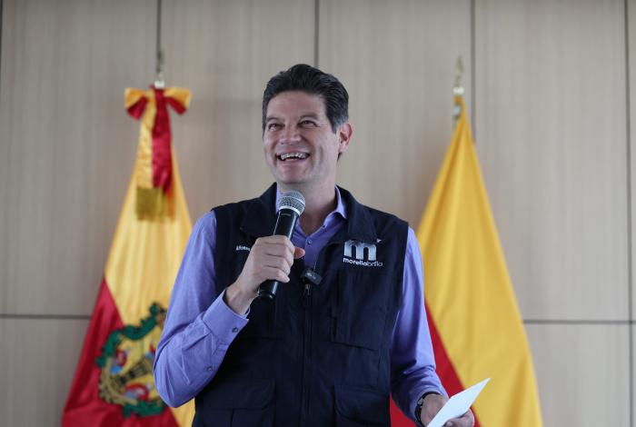 Reconoce Alfonso Martínez a voluntarios de la Feria Internacional del Libro y la Lectura de Morelia