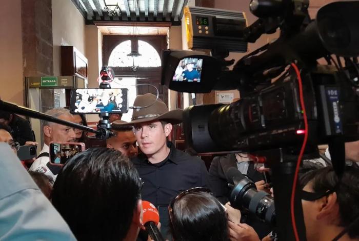 Reconoce Carlos Bautista guerra sucia contra él y el Movimiento del Sombrero