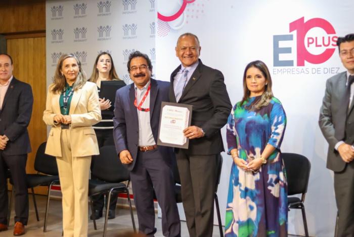 Reconoce Infonavit a Implan Morelia como Empresa de Diez Plus