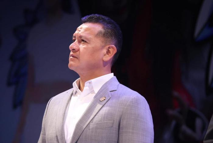 Reconocen alcaldes de Morelia, Uruapan y de Morena que Torres Piña puntea rumbo a la FGE