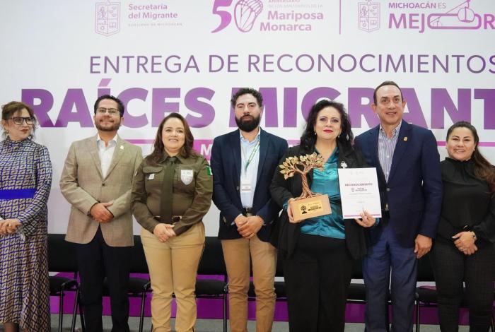 Reconocen labor de 10 migrantes michoacanos a favor de paisanos