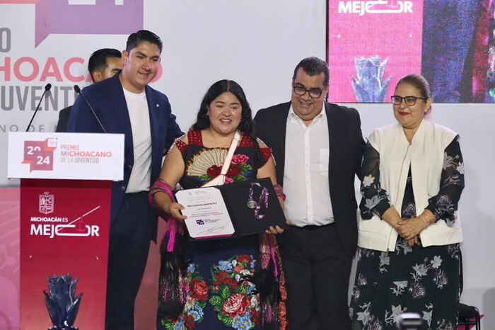 Reconocen talento y dedicación de ganadores del Premio Michoacano de la Juventud