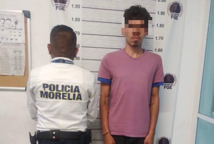 Recuperan auto y moto robados en Morelia; hay un detenido