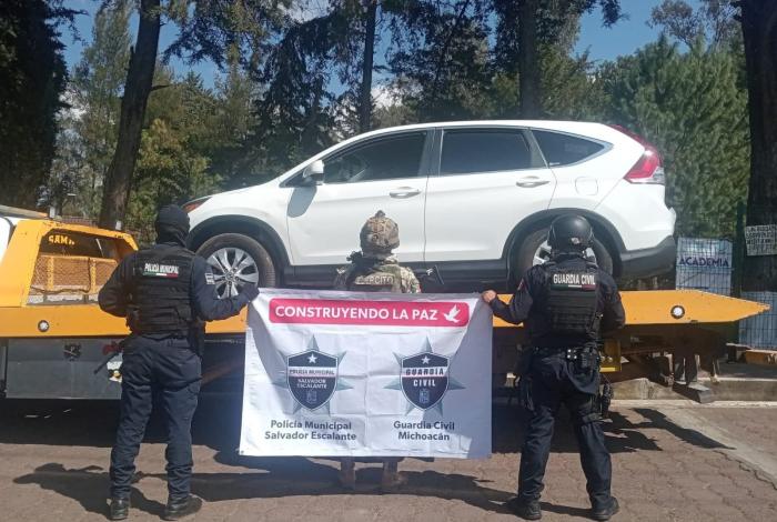 Recuperan dos hevículos rob4dos en Salvador Escalante
