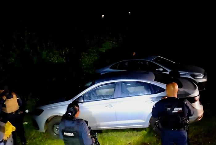 Recuperan en Pátzcuaro 3 autos robados con violencia