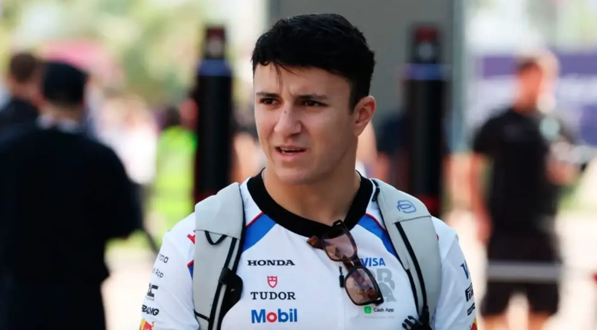 Red Bull sacude la parrilla 2026: Hadjar sube al equipo estelar y Lindblad debuta en F1