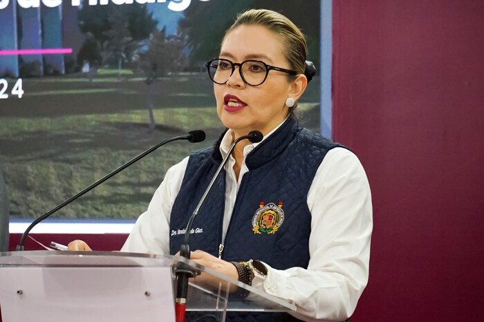 Reforma universitaria en armonía con estudiantes, docentes y administrativos: rectora