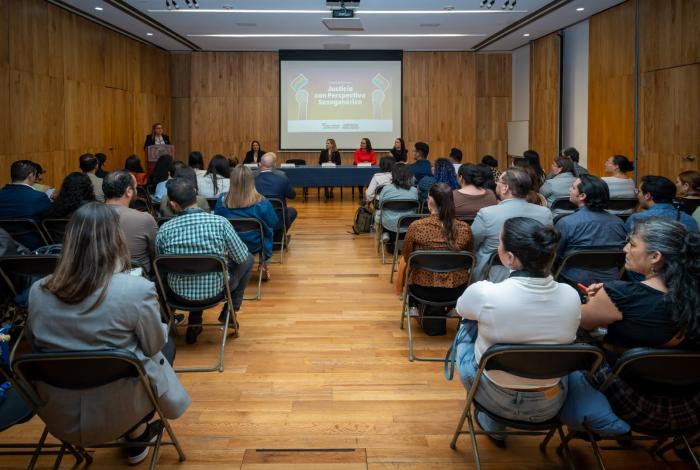 Refuerzan la impartición de justicia con perspectiva sexogenérica en Michoacán
