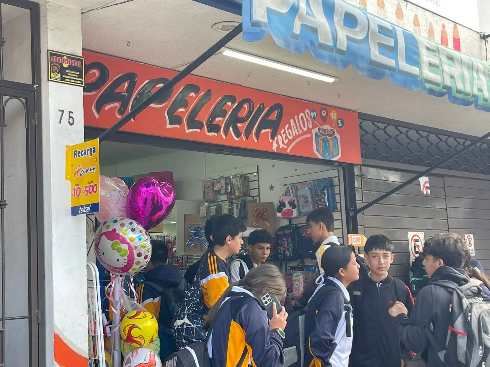 Regresan a clases Más de 900 mil estudiantes en Michoacán