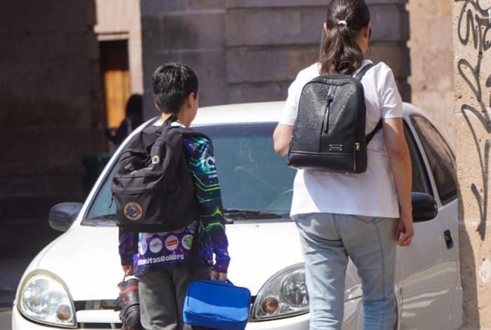 Regresan el caos vial y las clases en Michoacán a partir de mañana lunes