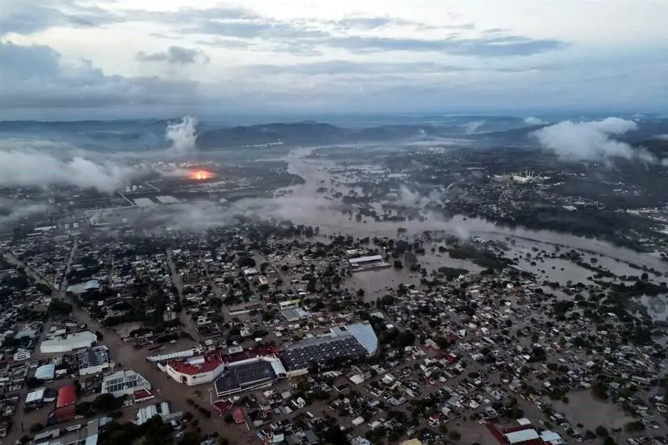 Reportan 64 muertos y 65 desaparecidos en 5 estados, tras fuertes lluvias