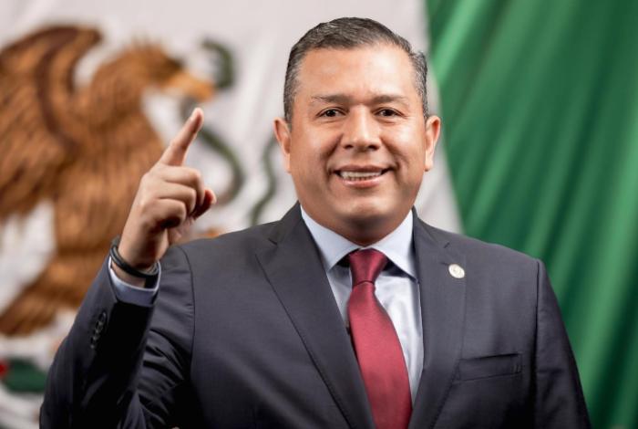 Reportan inhabilitación de Juan Carlos Barragán por presunto desvío de cerca de 6 mdp