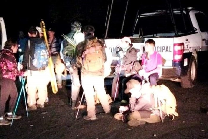 Rescatan a 14 excursionistas en inmediaciones del volcán Paricutín