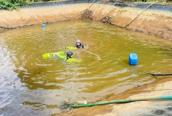 Rescatan cuerpo de hombre de la tercera edad que cayó a olla de agua, en Tacámbaro