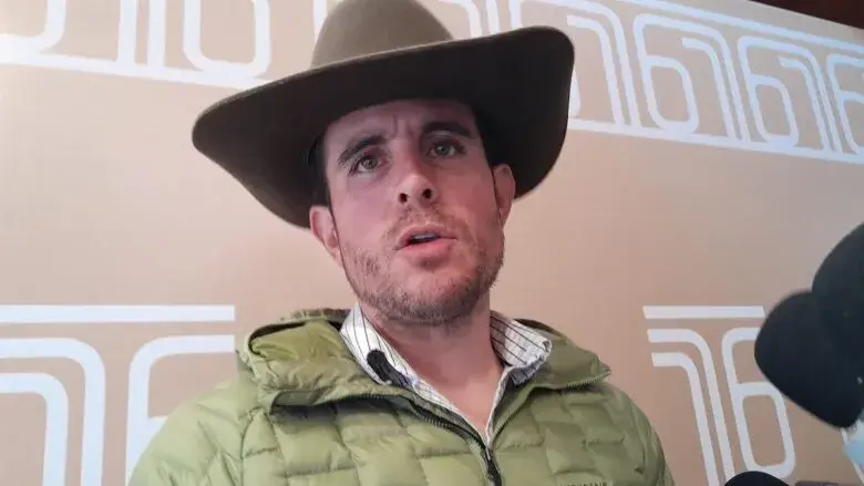 Revienta Tafolla contra Noroña: “Métete conmigo, no con Grecia”