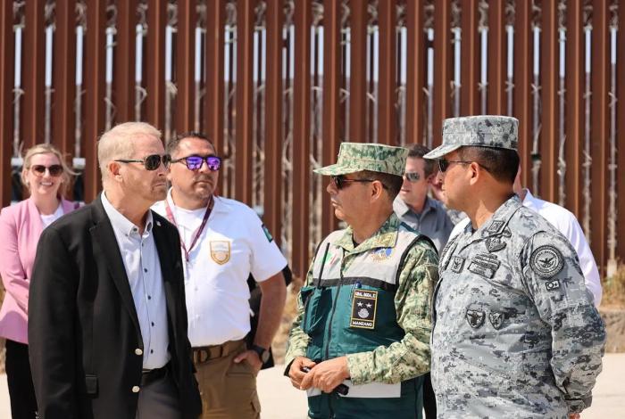 Ronald Johnson refuerza la seguridad fronteriza EU-México