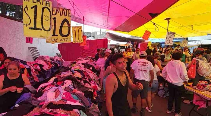 Ropa de paca; el negocio en ascenso de los tianguis