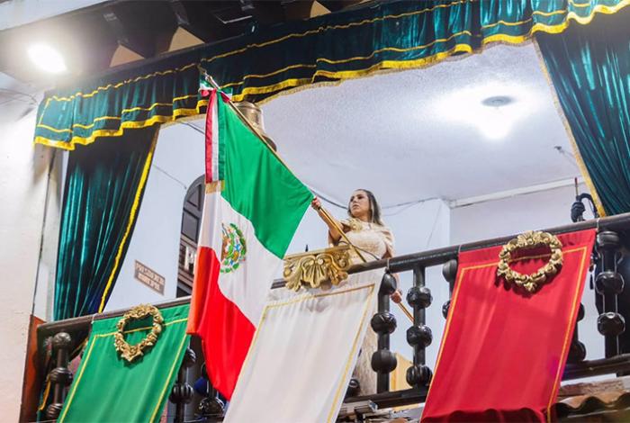 Salvador Escalante hace latir con fuerza el corazón de México durante el Grito de Independencia