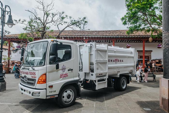 Santa Clara del Cobre estrena camión de basura tras más de 12 años de espera