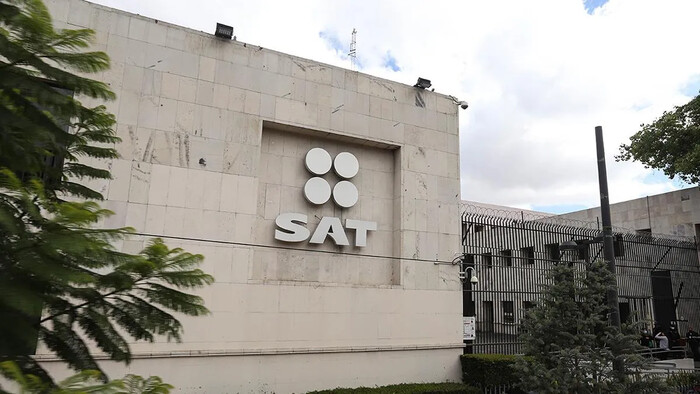 SAT exime a contribuyentes RESICO de la declaración anual 2024