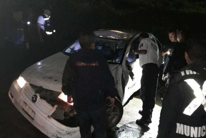 Se accidentan 2 vehículos en distintos sitios del municipio de Zitácuaro