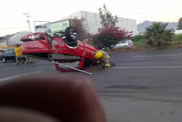 Se accidentan 4 vehículos en la Av. Morelos Norte de Morelia