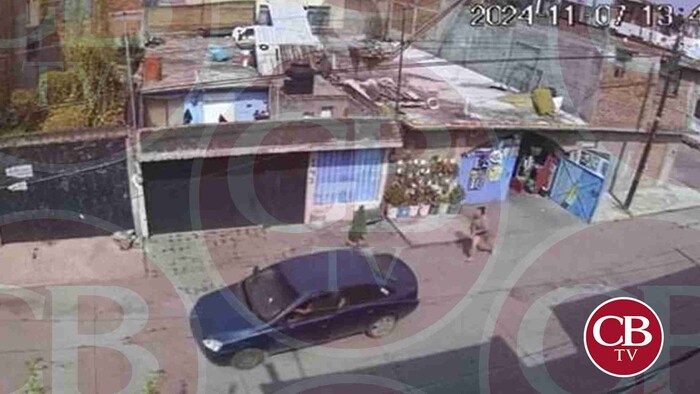 Se baja a la tienda y le roban el carro en Morelia