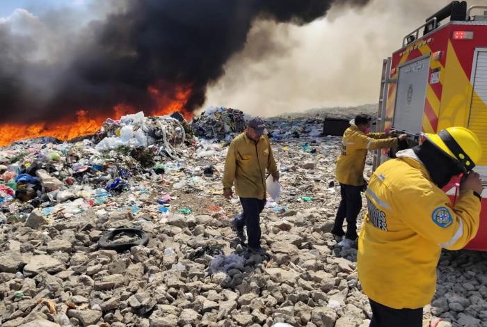 Se incendia relleno sanitario en Cañada de los Sauces, Tarímbaro