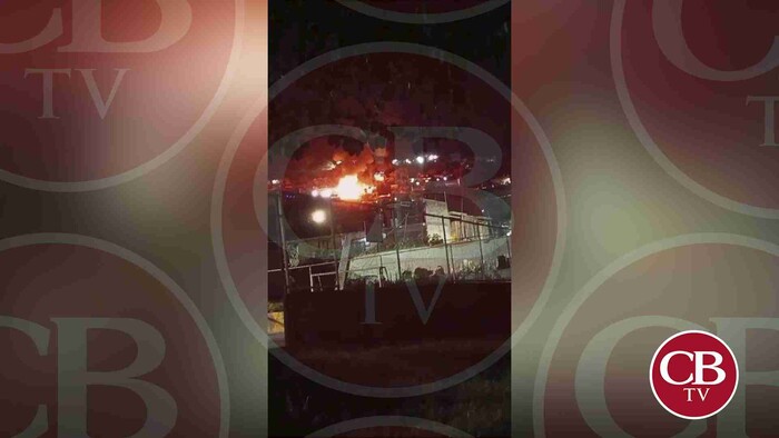 Se incendia vivienda a un costado del Estadio Morelos