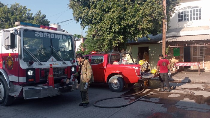 Se incendia vivienda en El Varillero, Apatzingán