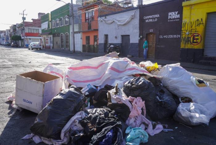 Se le ‘durmió el gallo’ al carro de la basura, así lució la zona del ‘Audi’