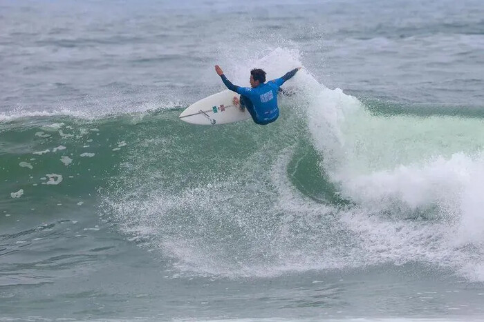 Sebastián Williams conquista el oro en Panamericano de Surf 2024