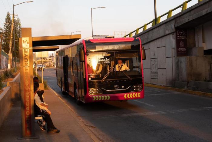 Semáforos del Morebús y obras estatales, podrían pasar a jurisdicción municipal