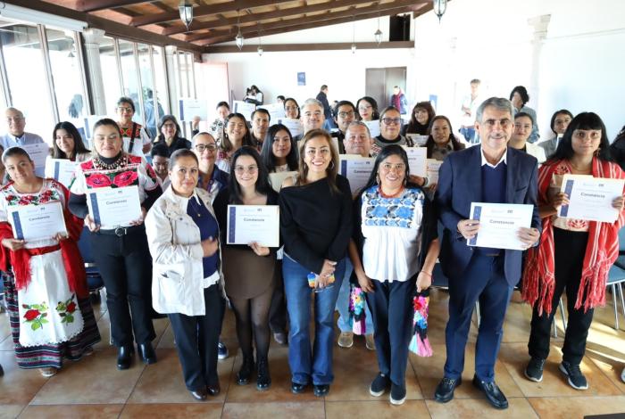 Semmujeris reconoce a ciudadanía que culminó el Curso de Lengua Purépecha
