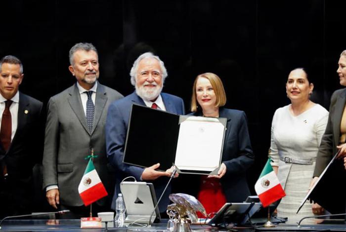 Senado ratifica a Alejandro Encinas como representante de México ante la OEA