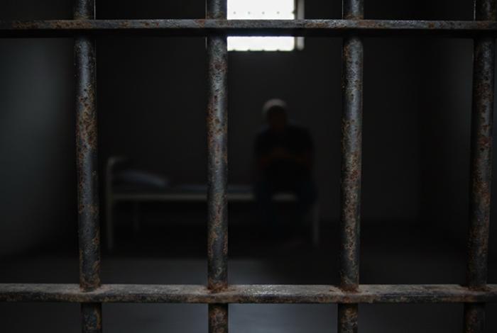 Sentencian a 26 años de cárcel a dueños de bar por explotación sexual, en Michoacán