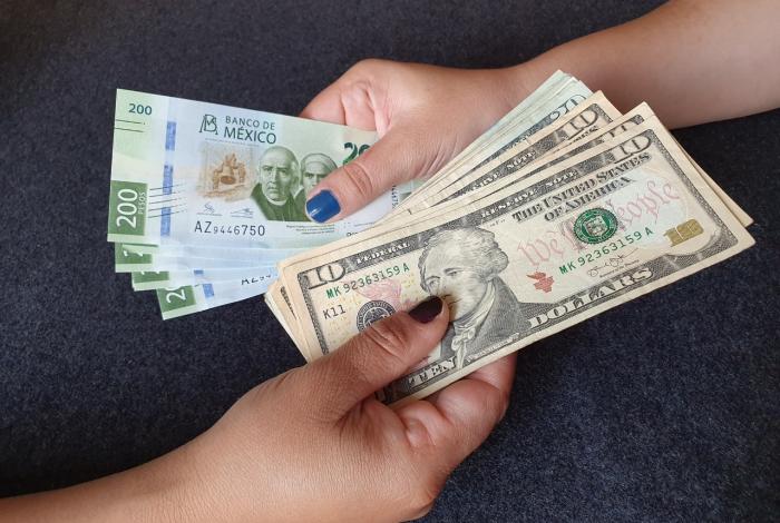 Sheinbaum atribuye a políticas antimigrantes de Trump, la caída de remesas