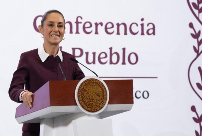 Sheinbaum espera que maestros valoren "esfuerzo extraordinario" y finalicen las protestas